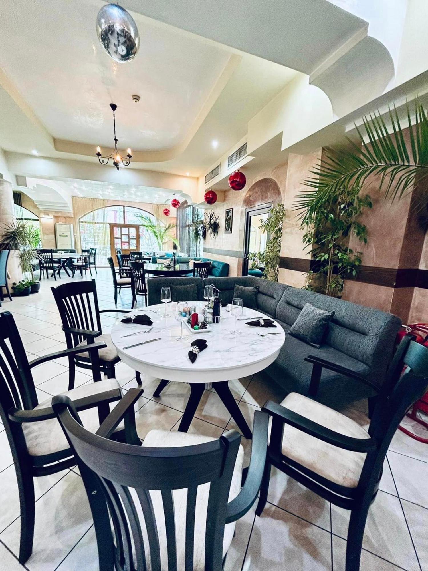 Meatsa Hotel Кырджали Экстерьер фото